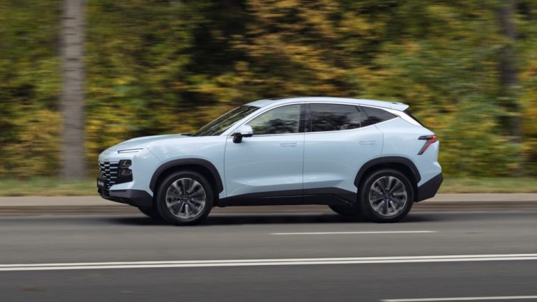 Семейный кроссовер JETOUR DASHING: комфорт и безопасность в деталях