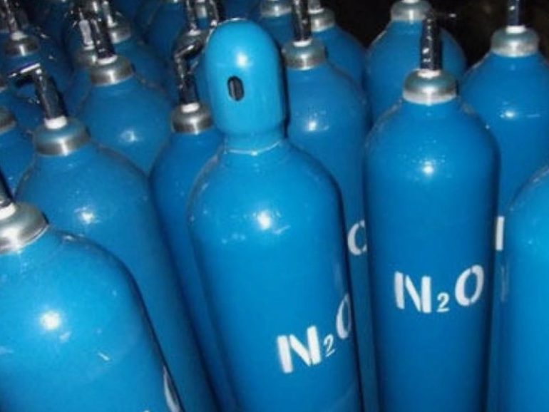 Безопасность при работе с пищевой закисью азота: главные правила